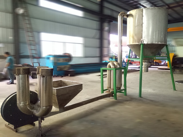 干燥機(jī)、吹風(fēng)存料斗